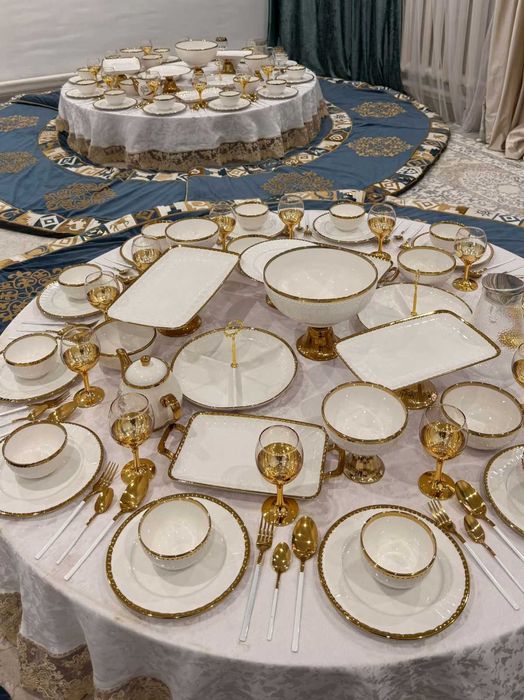 Аренда столов, корпе, посуды вместе!