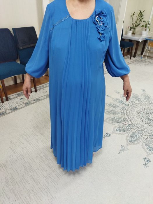 Продам новое платье