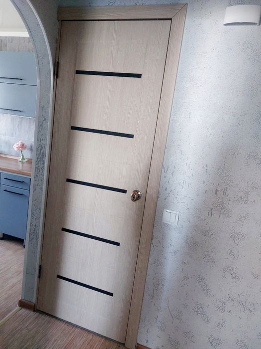 Продам межкомнатные двери!