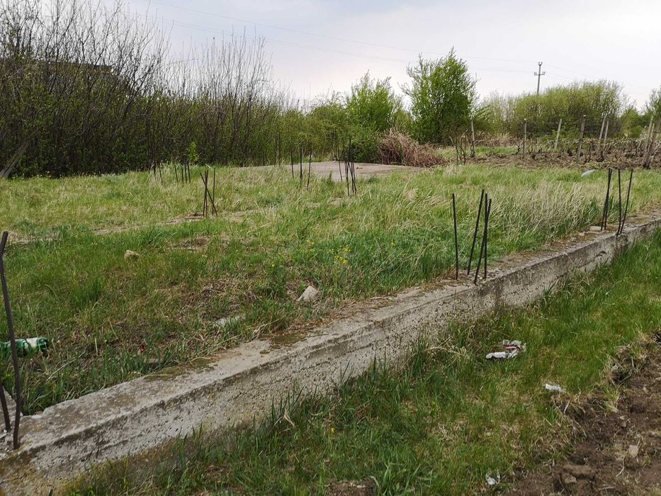 Vand  Teren intravilan 1.500 mp  situat in oras Odobesti - Negociabil