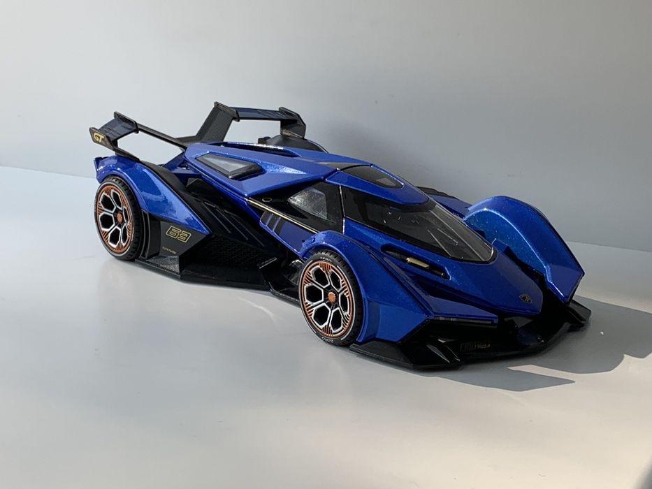 Modelka Lamborghini V12 Vision Gran Turi 1:24