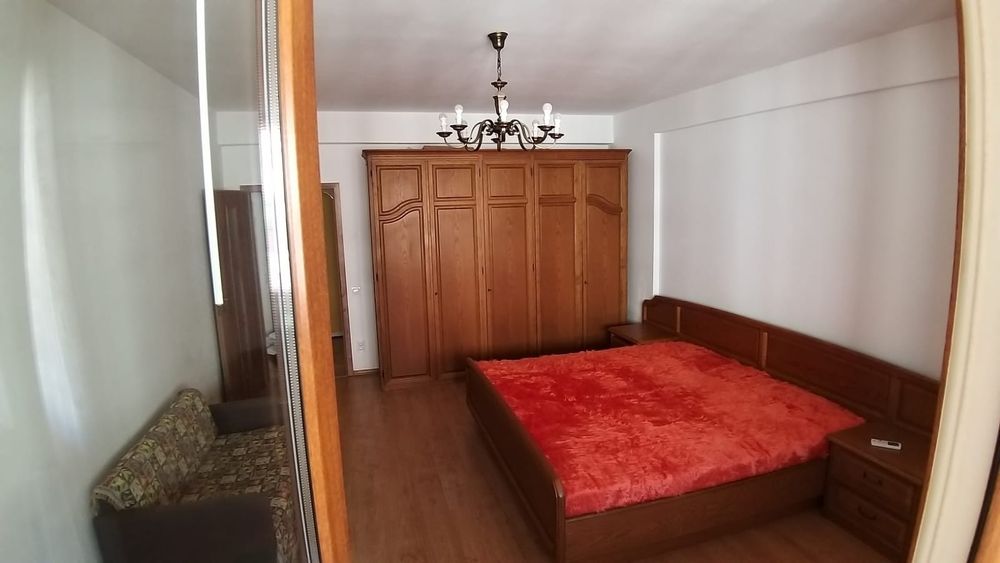 2 camere cu 2 bai