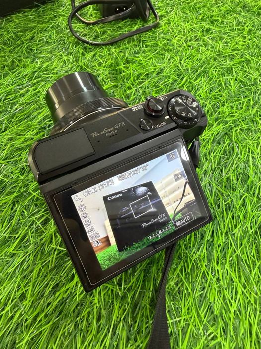 Canon G7X Mark II