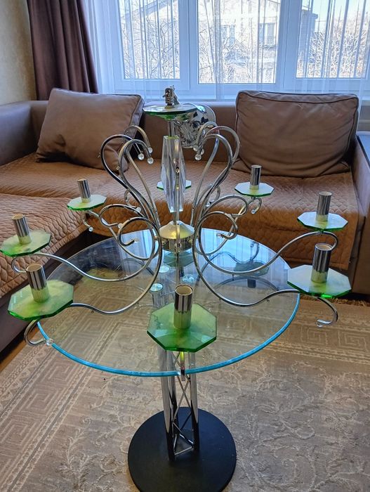 Люстра 8ми рожковая