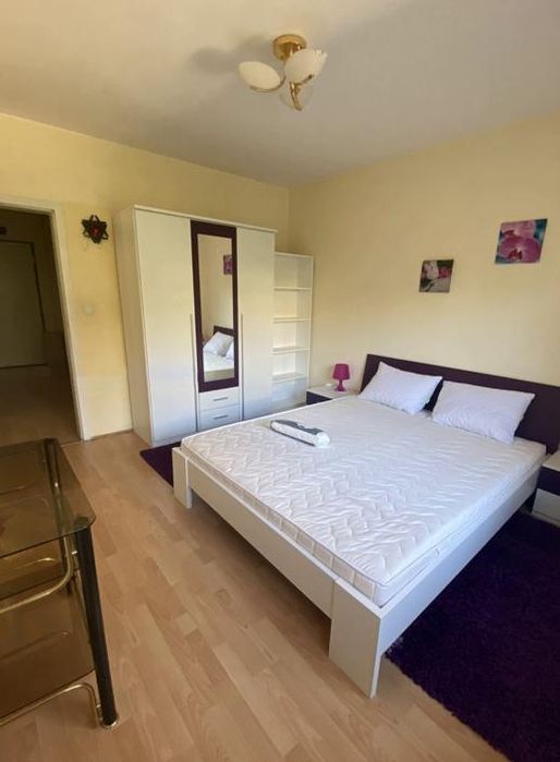 Дава се под наем Двустаен апартамент в София, Център - 60 кв.м за 595 € - Снимка #3