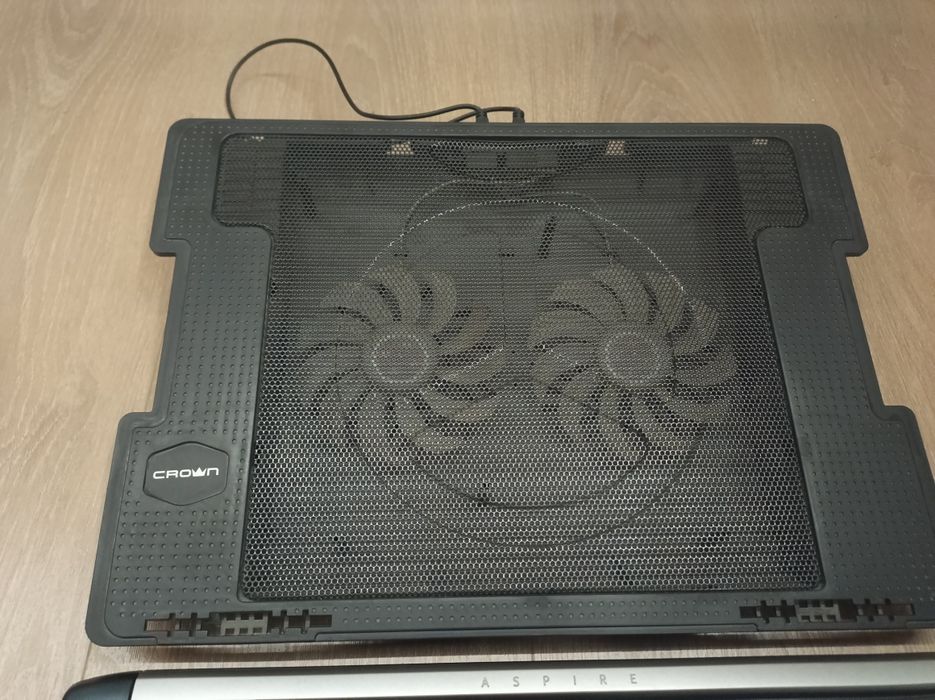 Acer aspire 7, A715-72G