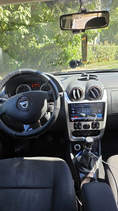 Se vinde Duster 4x4 2011