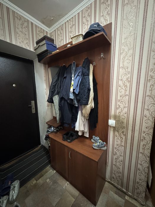 Продам прихожую для дома
