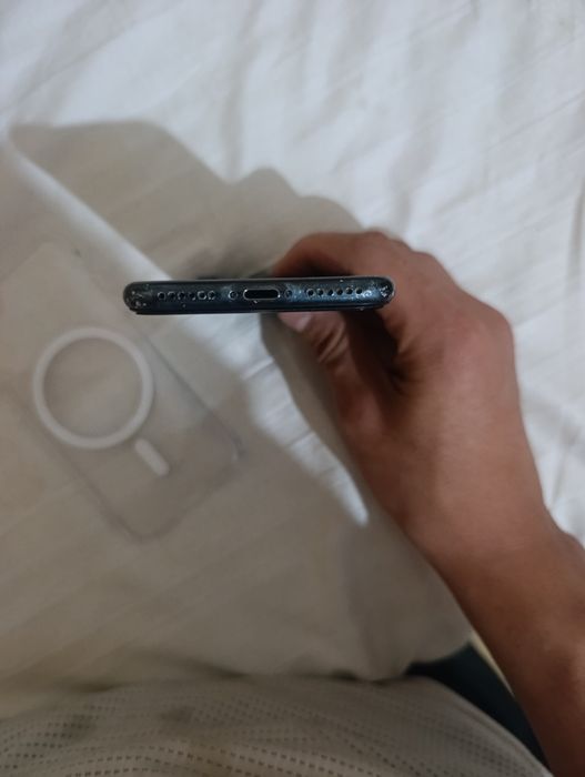 Iphone 7 lla 32gb xolati yaxshi