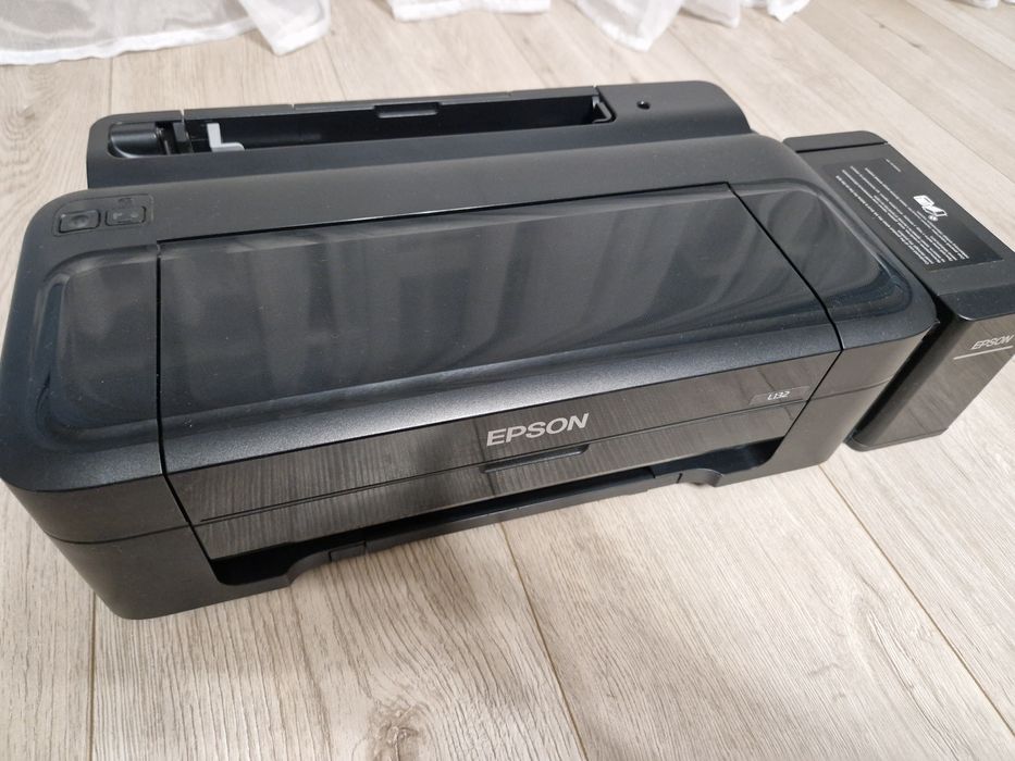 Продам цветной принтер EPSON L132