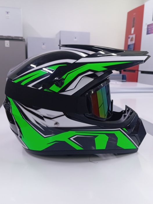 Продам шлем эндуро