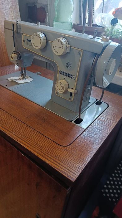 Швейная машина Подольская