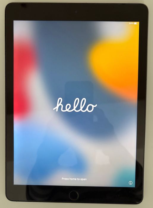 Vand iPad Air 2, 128 GB, stare f buna, primul proprietar, luat Istyle