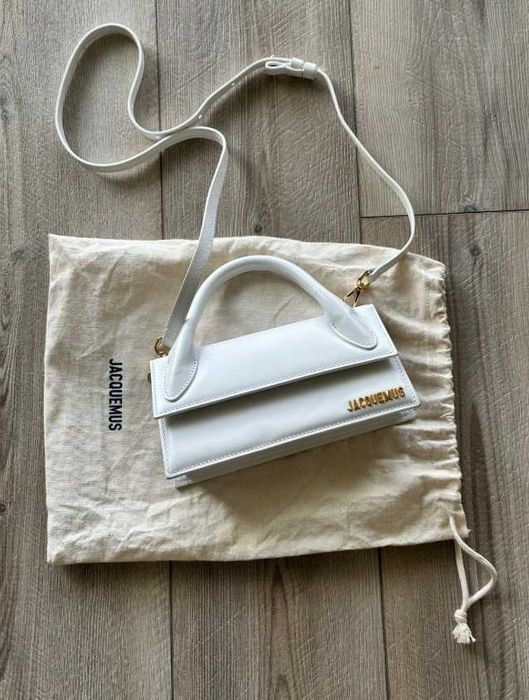Geanta Jacquemus Le Chiquito Long Alba din Piele Naturala