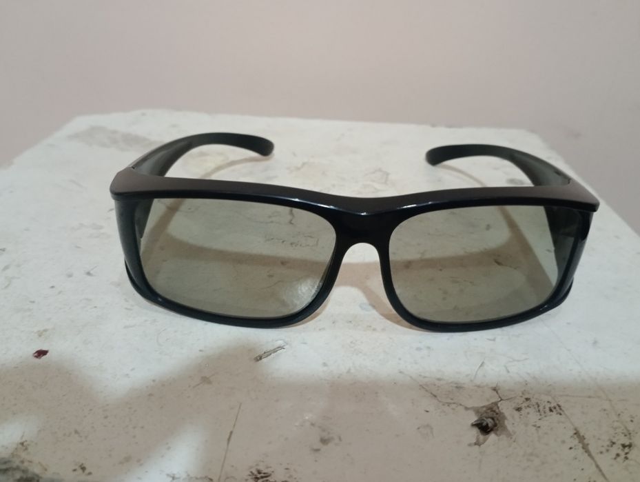 Мужские очки почти янги оригинал оладиганлар телефон килилар нархини к