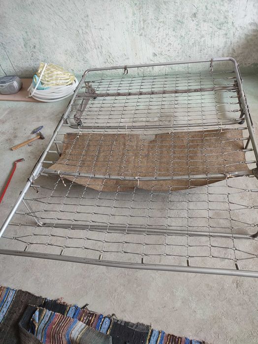 Пружина от растягащ се диван