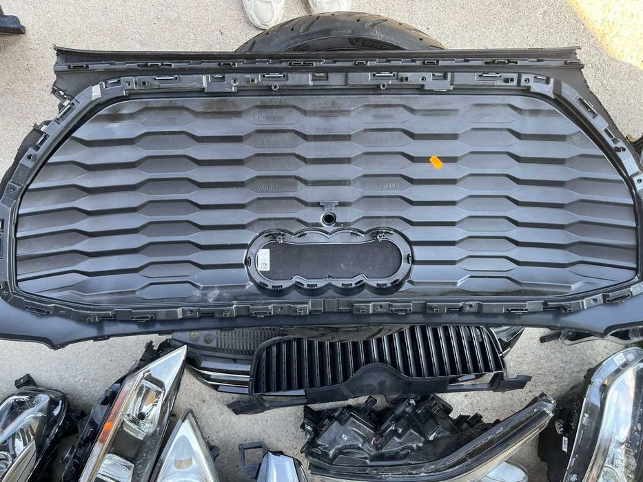 Маска AUDI Q5-Q4 E-TRON | 2022