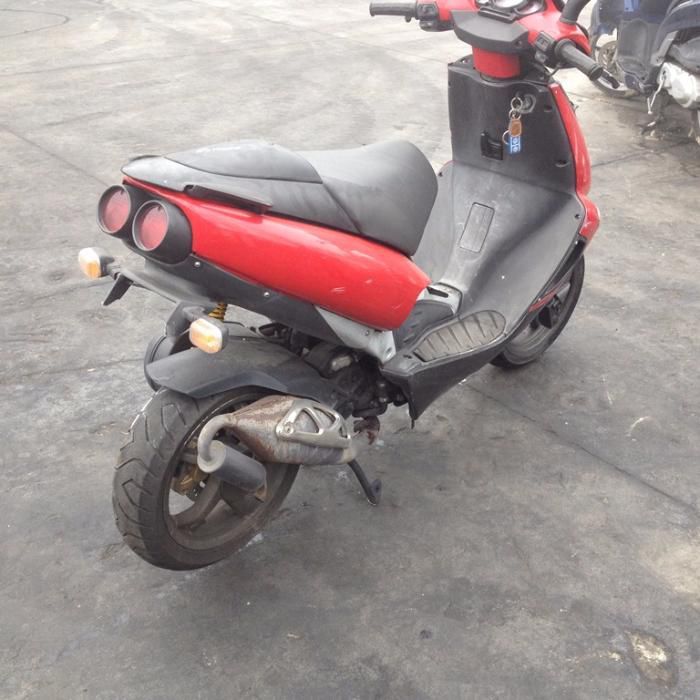 Мотоциклет,скутер АприлияSR (Аprilia SR )50- на части