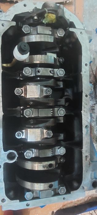 Продается блок Ваз 2114.