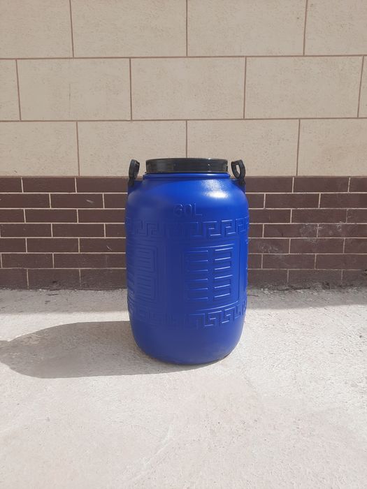 Продаем пластиковую бочку 40 литров