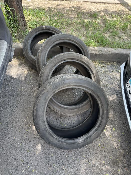 225/45/R17 kumho majestik