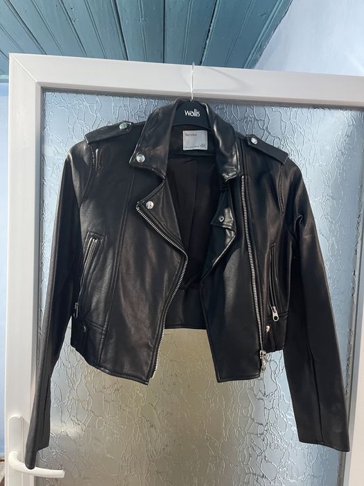 geaca bershka marimea s