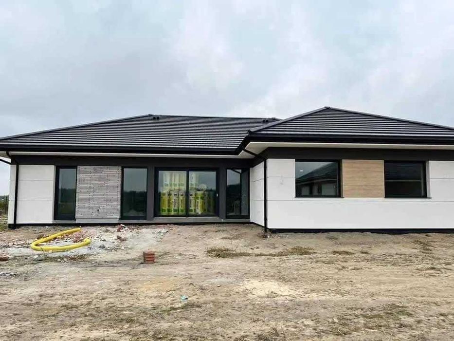 Case pe structura metalica