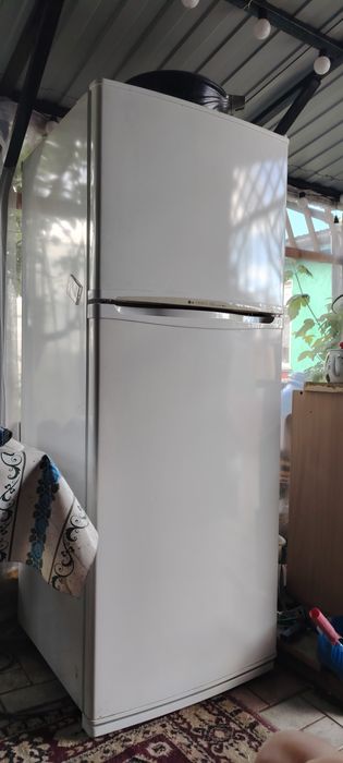 Продам холодильник