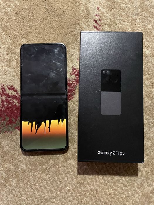Samsung z flip 5,128gd