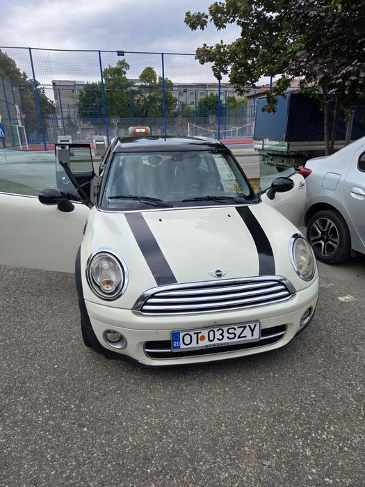 Vând Mini Cooper