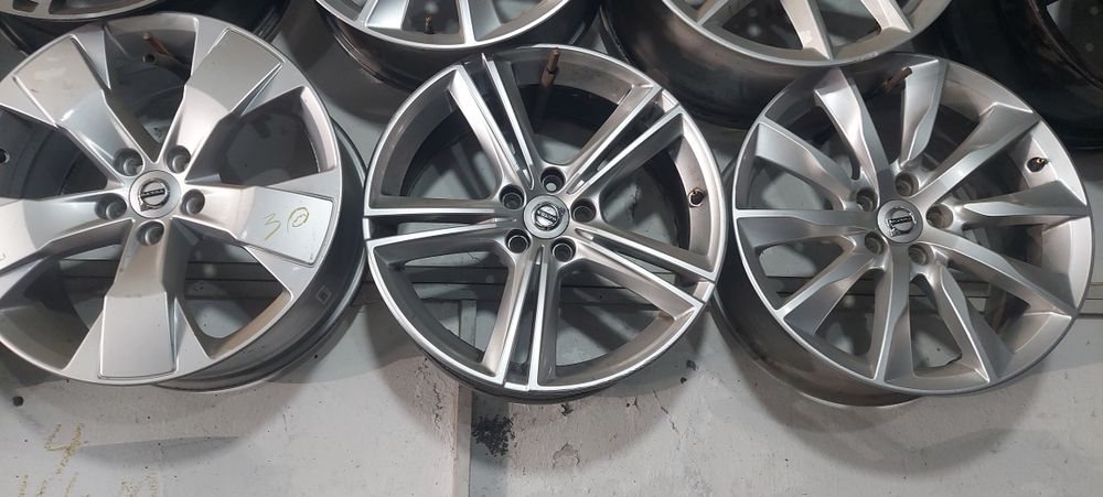 Jante aliaj R 18 5x108 originale Volvo