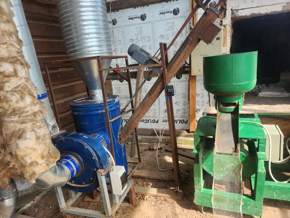 Se vinde linie de peleti