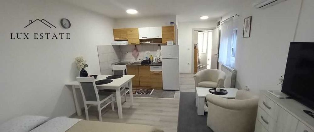 Продава се Двустаен апартамент в София, Център - 58 кв.м за 3449 €/кв.м - Снимка #2