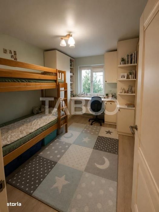 Apartament 3 camere de vanzare mobilat in Manastur zona Negoiu etaj 3