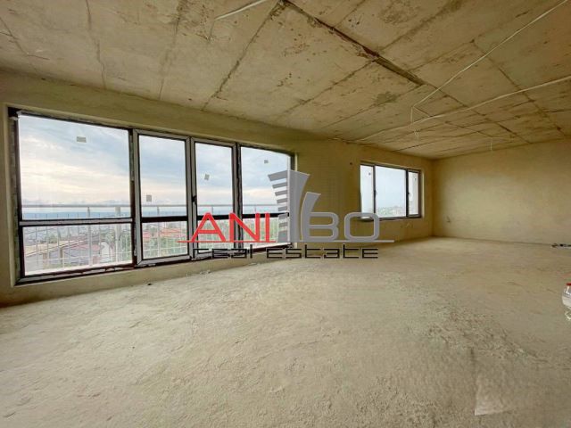 Продава се Къща в Варна, м-т Акчелар - 540 кв.м за 580 €/кв.м - Снимка #3