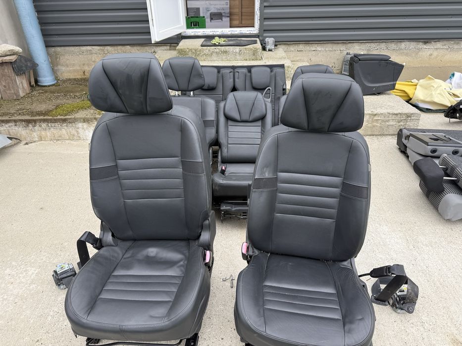 Interior piele 7 locuri grand scenic3