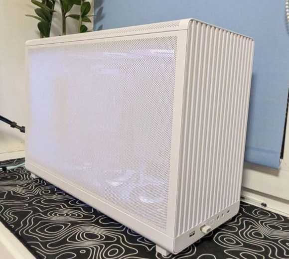 Корпус для компьютера Lian li a3 white белый