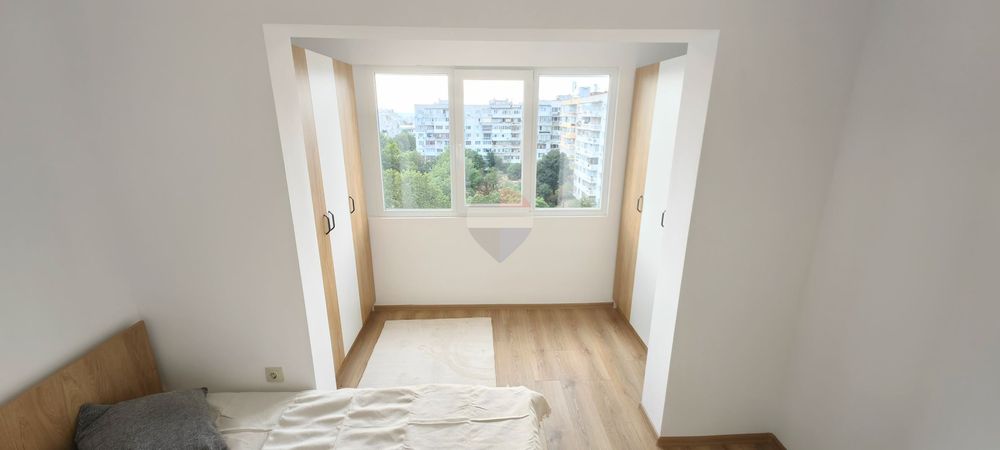 Преустроена разширена панелна гарсониера, кв. Възраждане гр.Варна. ЙГ