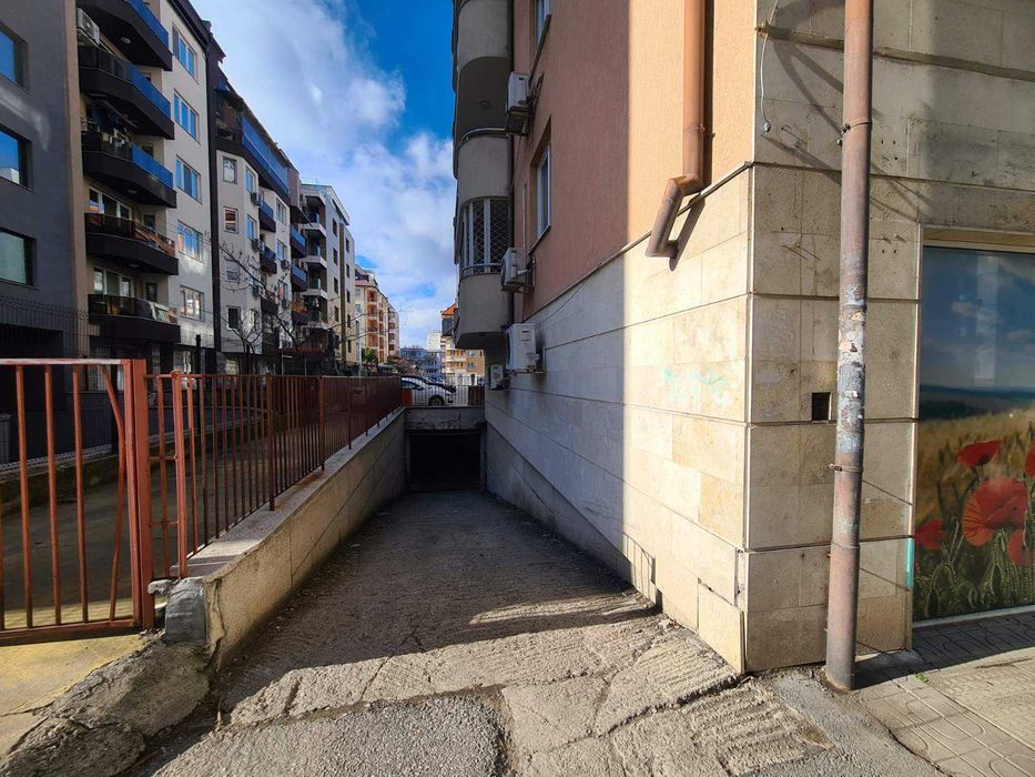 Тристаен апартамент под наем в ж.к. Борово