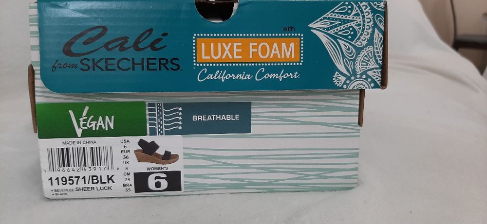 Сандали Skechers