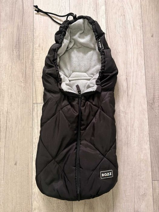 Sac de iarnă pentru cărucior BOZZ - îmblănit, impermeabil, negru