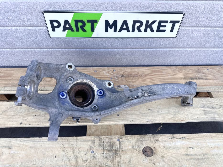 Ляв шенкел AUDI A4 A5 8K0407257G