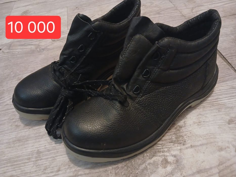 Продам   ботинки