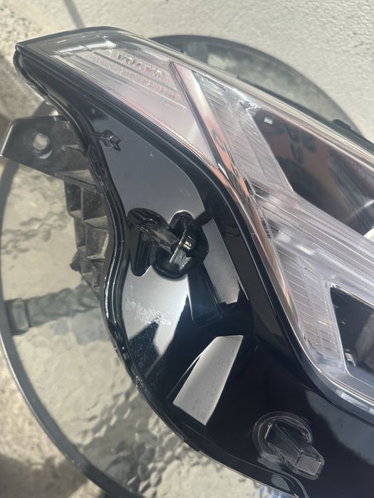 Volvo XC90 Десен фар 16-19г В добро състояние