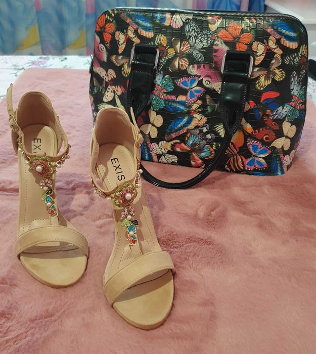 Pantofi/sandale ocazie-marimea 39