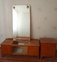 Трюмо с большим зеркалом