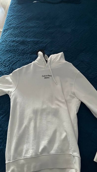 Худи Calvin Klein с капюшоном