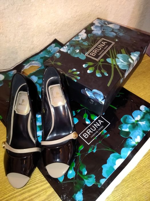 Туфли босоножки элегантный от бренда Bruna