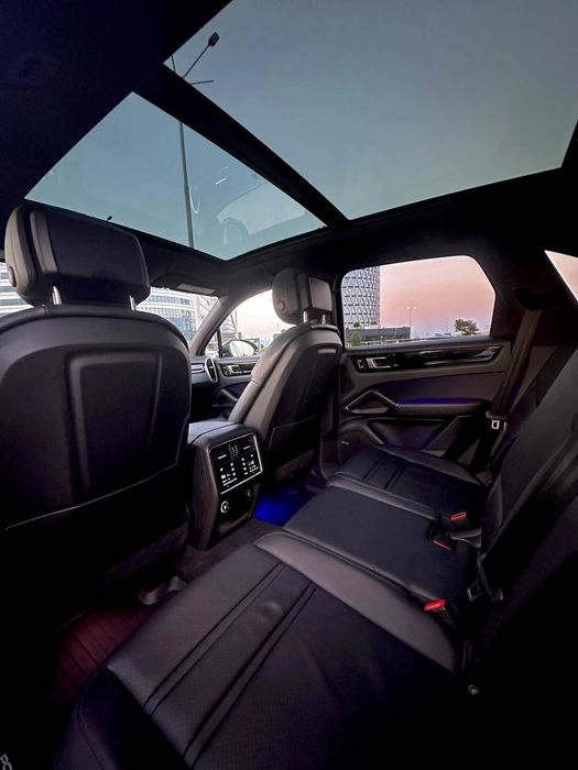 Porsche Cayenne E-Hybrid* Sport Chrono* 21 RS SPYDER* LED-MATRIX