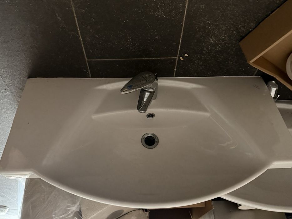 Фаянсови мивки с батерии